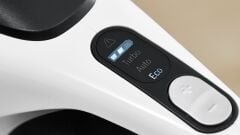 Bosch BBS8214 Unlimited Serie 8 Dikey Şarjlı Süpürge